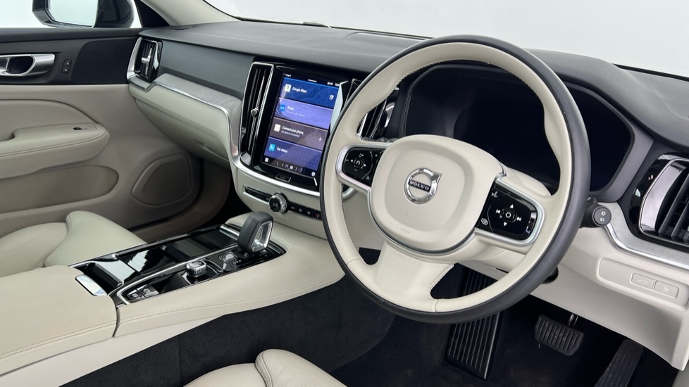 Used Volvo V60 2025 for sale - 77660335: Photo 4