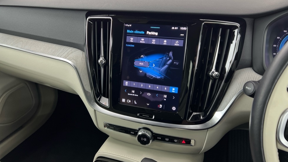 Used Volvo V60 2025 for sale - 77660335: Photo 46