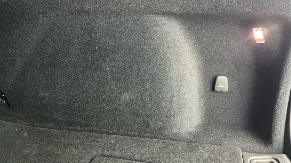 Used Volvo V60 2025 for sale - 77660335: Photo 57