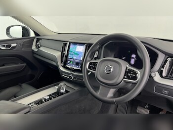 Used Volvo XC60 2023 for sale - 78603409: Photo