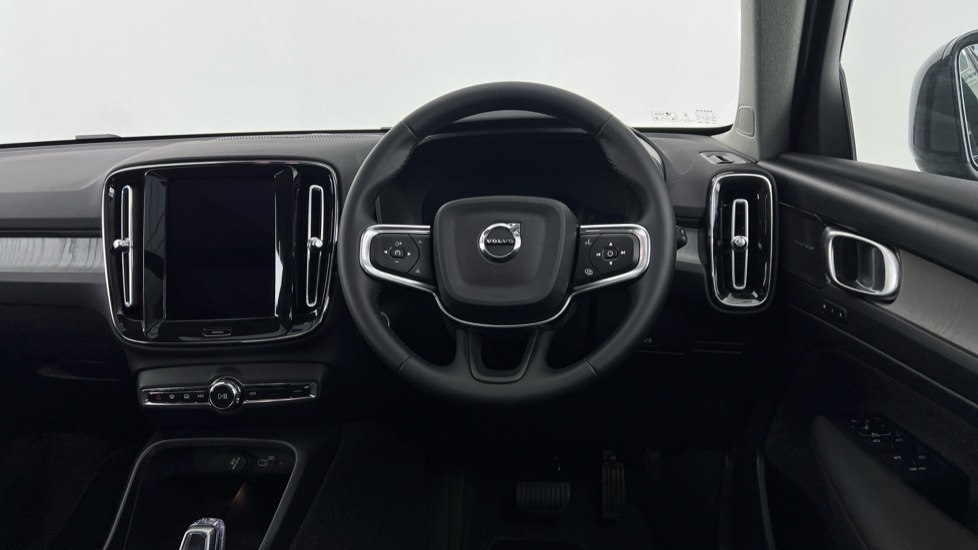 Used Volvo XC40 2025 for sale - 77552258: Photo 10