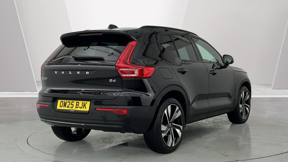 Used Volvo XC40 2025 for sale - 77552258: Photo 2