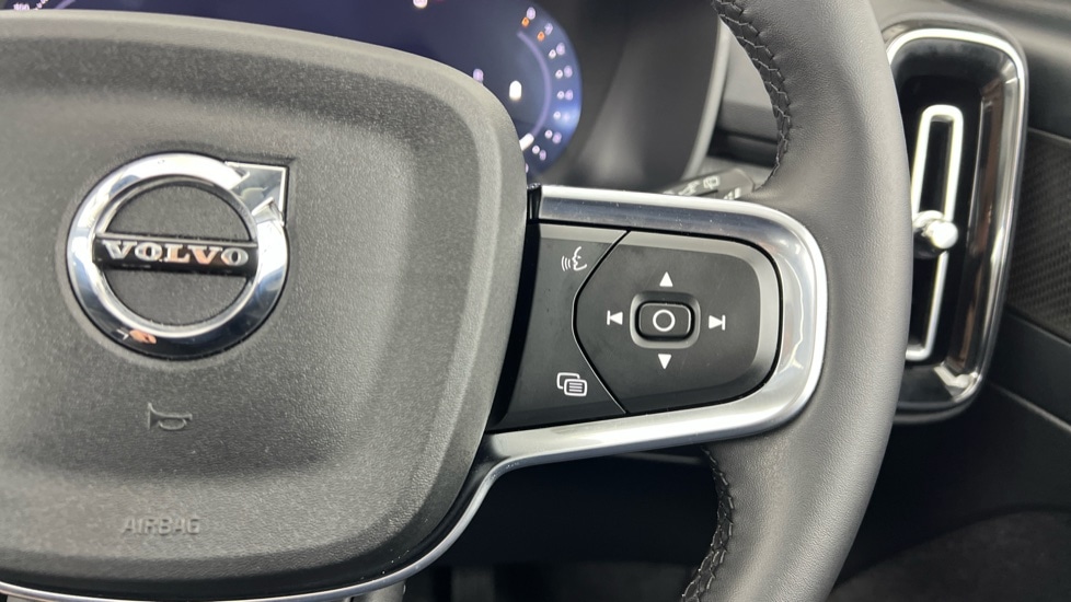 Used Volvo XC40 2025 for sale - 77552258: Photo 22