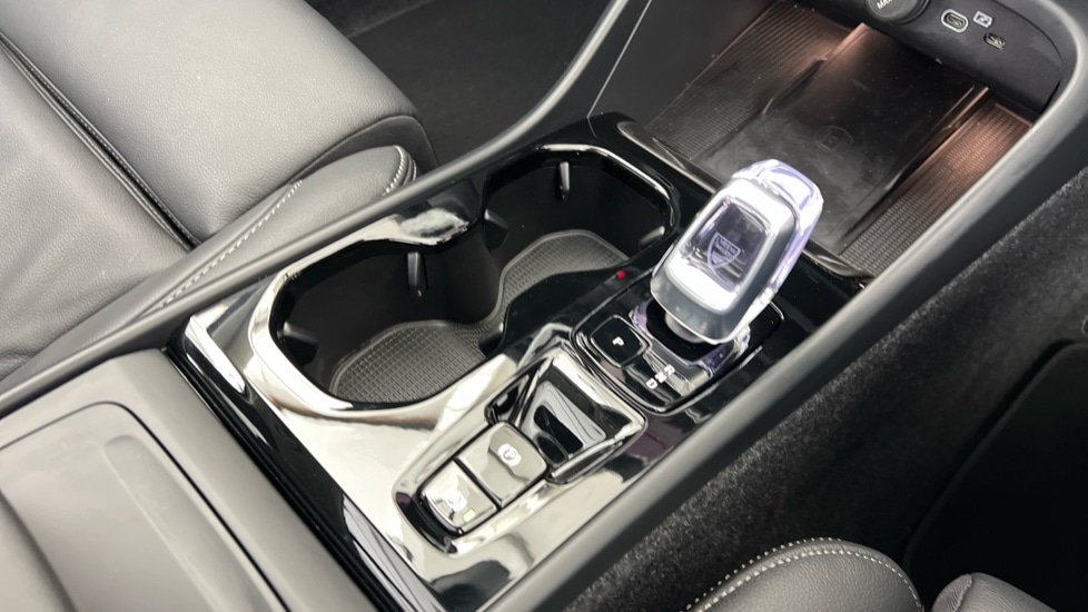 Used Volvo XC40 2025 for sale - 77552258: Photo 25