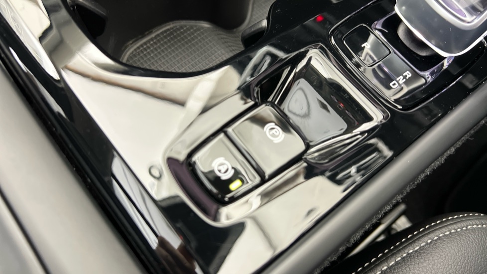 Used Volvo XC40 2025 for sale - 77552258: Photo 27