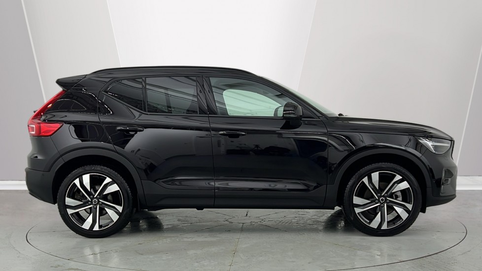 Used Volvo XC40 2025 for sale - 77552258: Photo 3