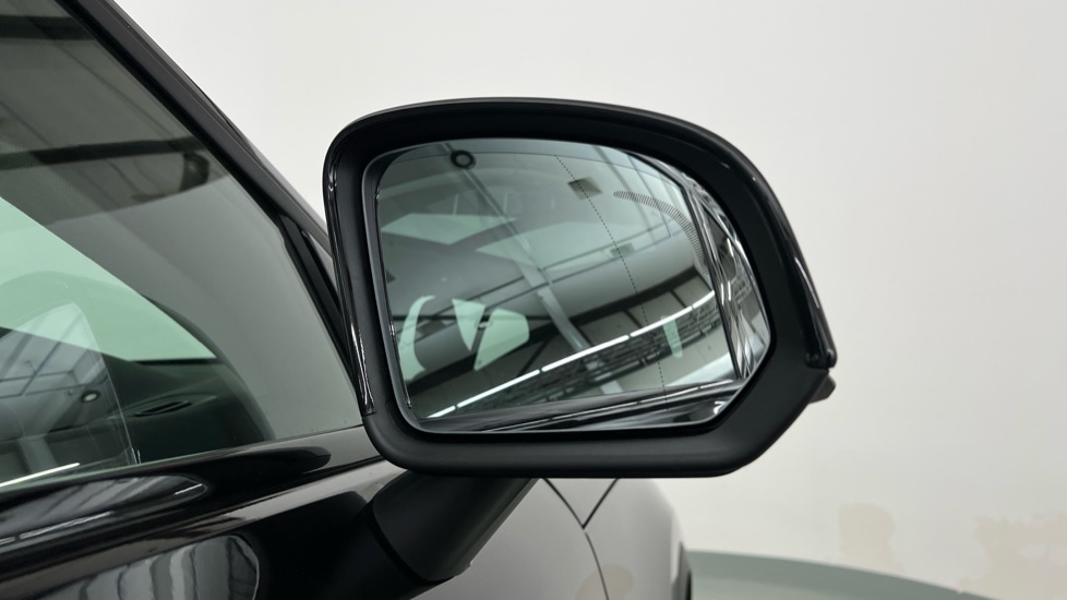 Used Volvo XC40 2025 for sale - 77552258: Photo 32