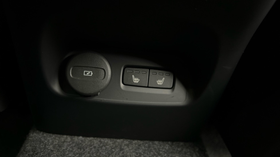 Used Volvo XC40 2025 for sale - 77552258: Photo 41