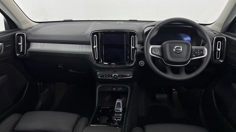 Used Volvo XC40 2025 for sale - 77552258: Photo 5