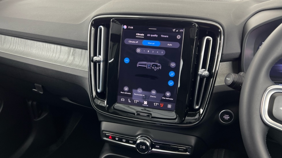 Used Volvo XC40 2025 for sale - 77552258: Photo 50