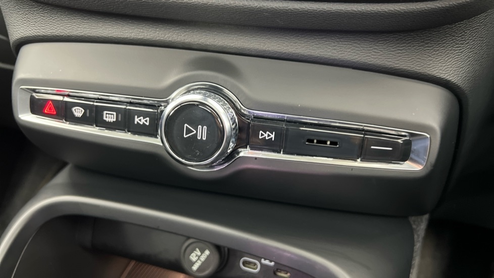 Used Volvo XC40 2025 for sale - 77552258: Photo 53