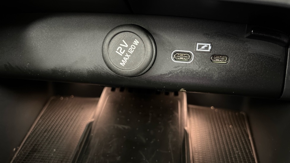 Used Volvo XC40 2025 for sale - 77552258: Photo 54