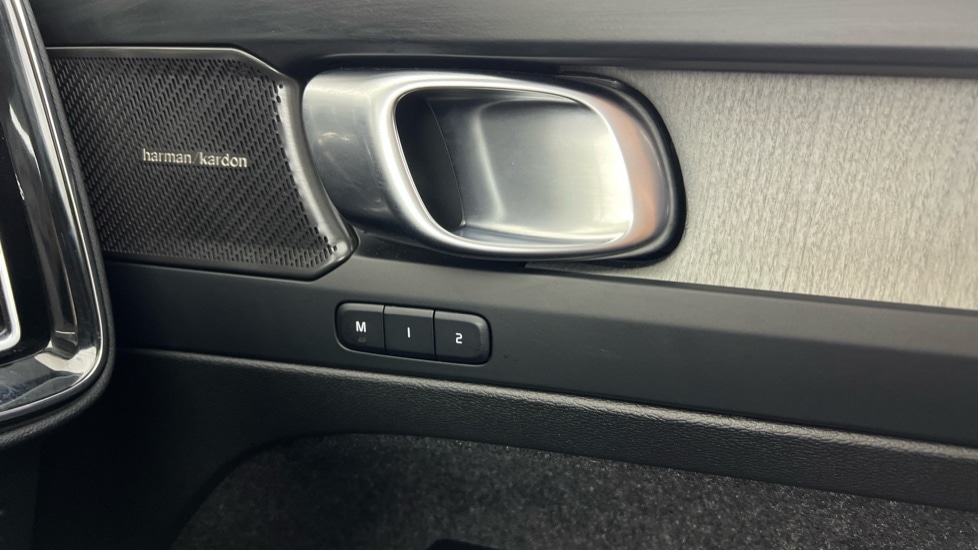 Used Volvo XC40 2025 for sale - 77552258: Photo 56