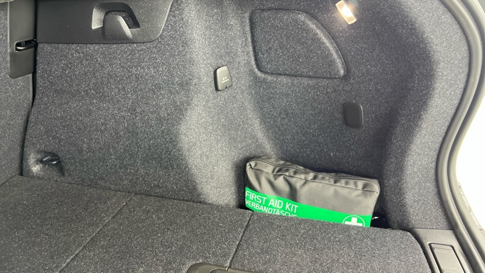 Used Volvo XC40 2025 for sale - 77552258: Photo 60