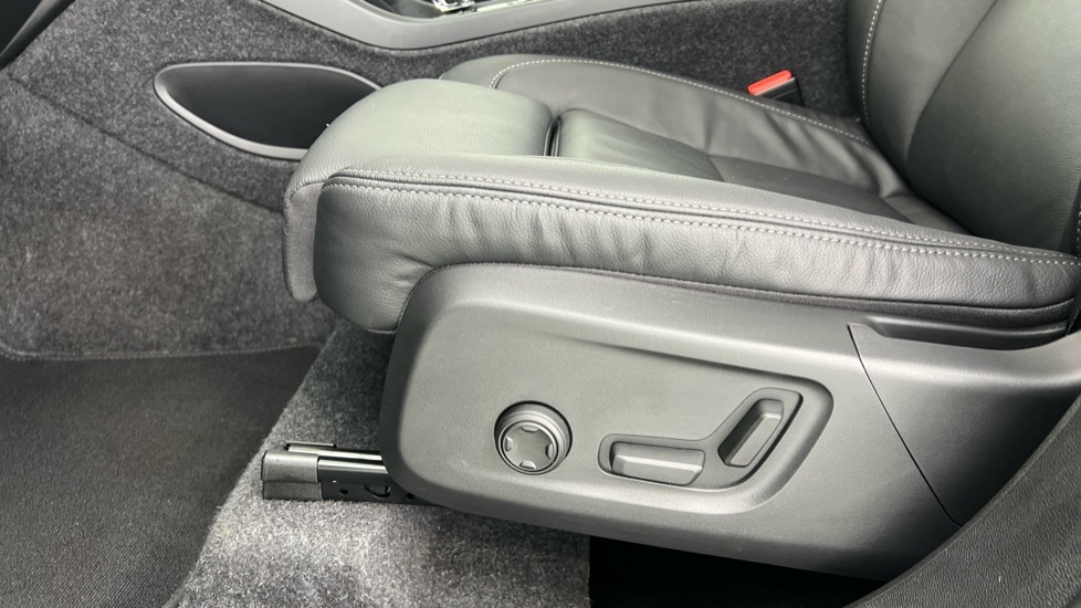 Used Volvo XC40 2025 for sale - 77552258: Photo 65