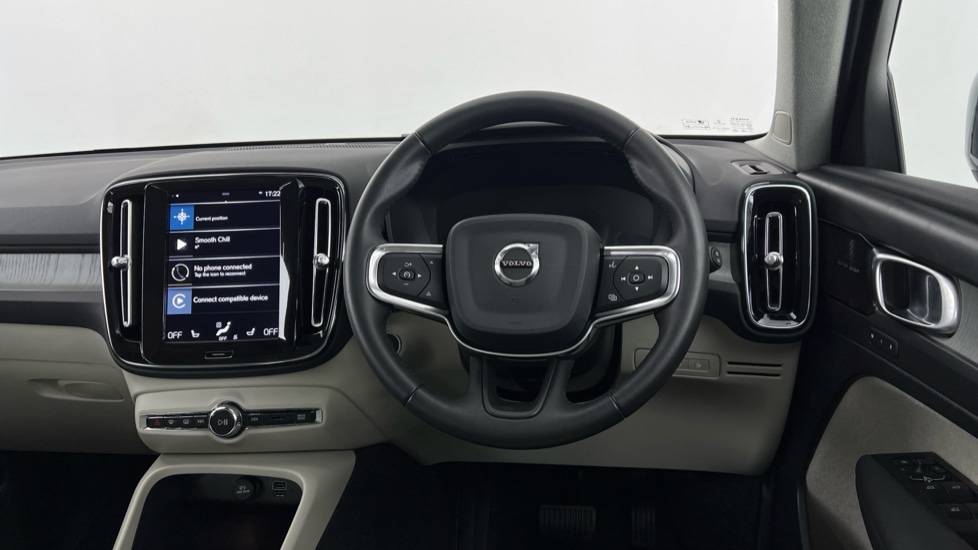 Used Volvo XC40 2021 for sale - 77890047: Photo 10