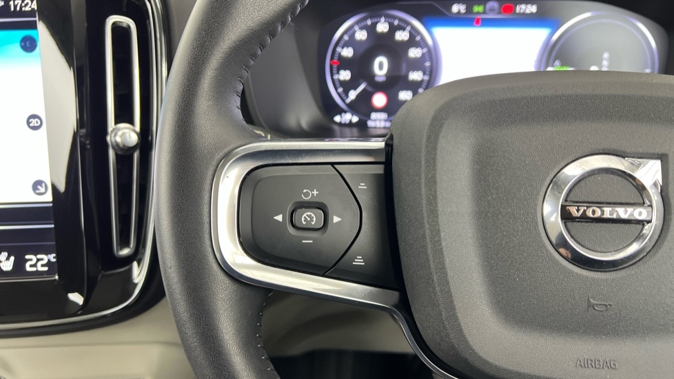 Used Volvo XC40 2021 for sale - 77890047: Photo 21