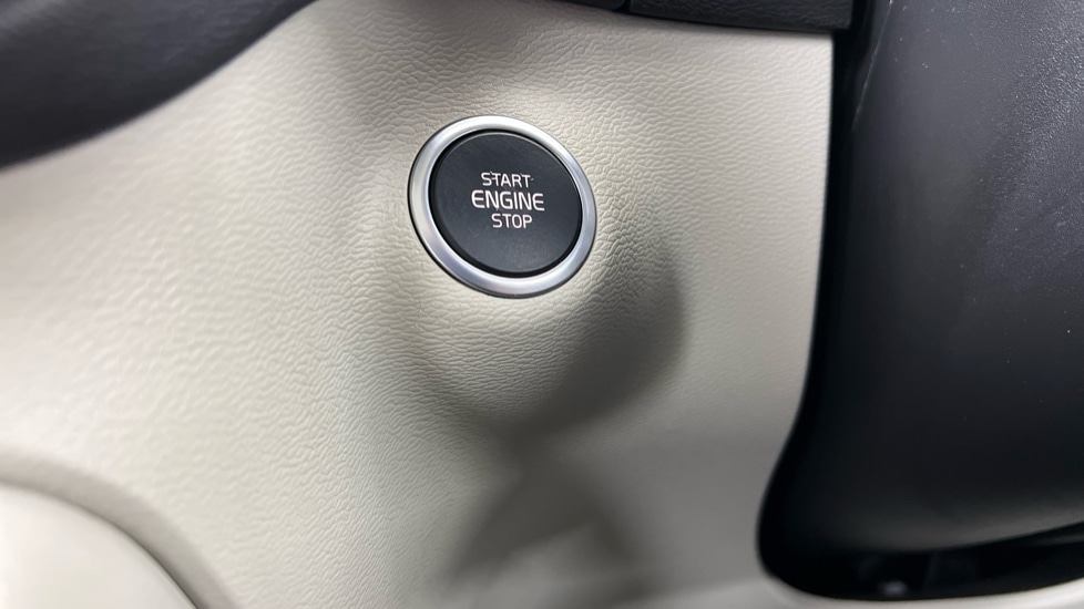 Used Volvo XC40 2021 for sale - 77890047: Photo 48