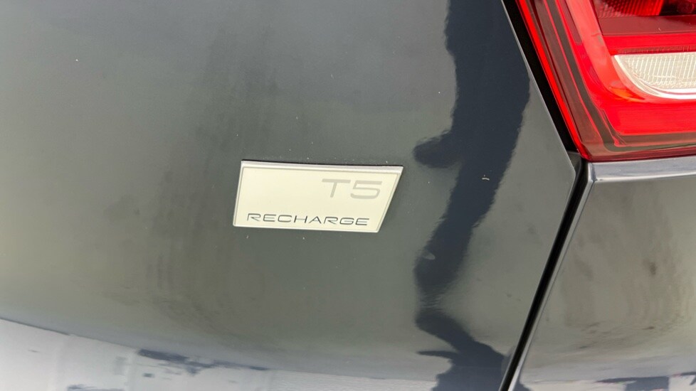 Used Volvo XC40 2021 for sale - 77890047: Photo 53