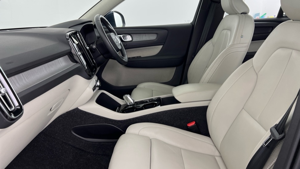 Used Volvo XC40 2021 for sale - 77890047: Photo 62