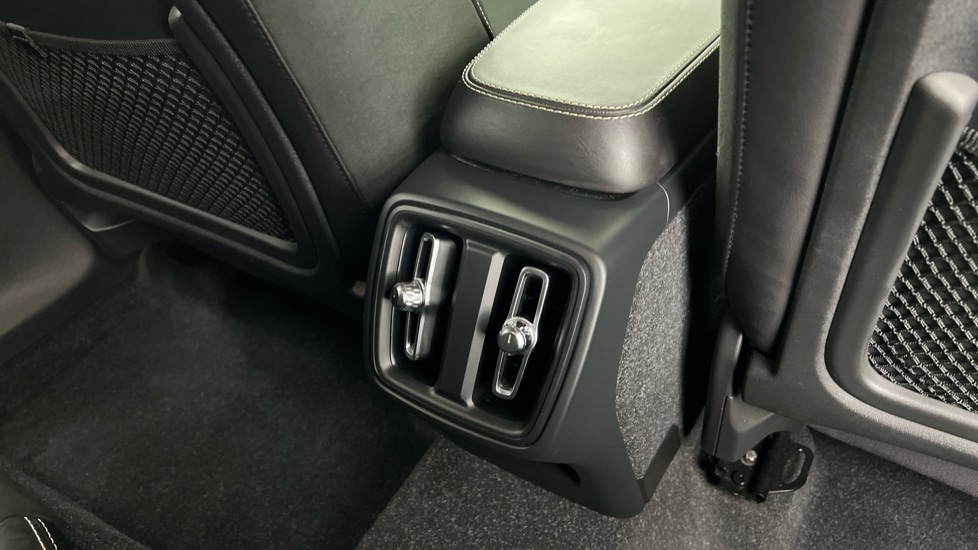 Used Volvo XC40 2018 for sale - 76709411: Photo 37