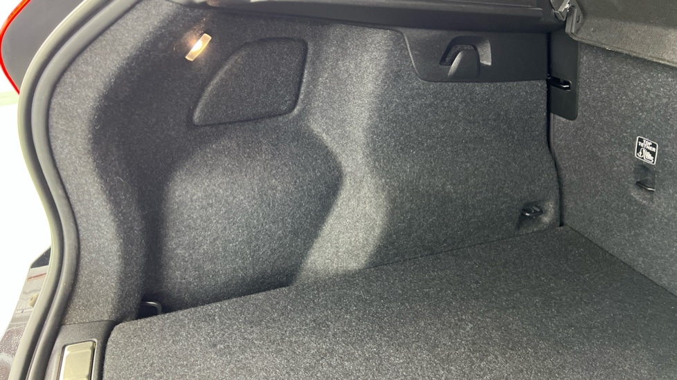 Used Volvo XC40 2018 for sale - 76709411: Photo 49