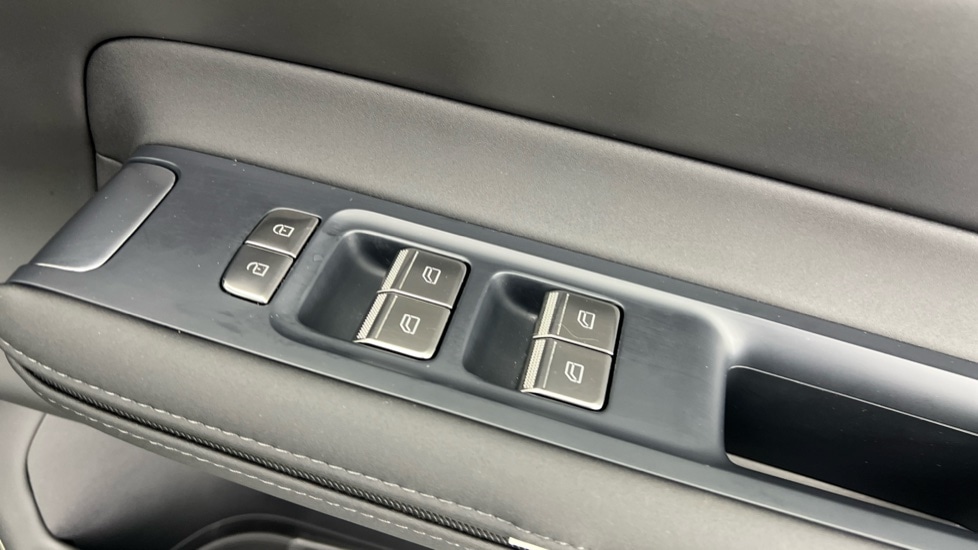 Used Polestar Polestar 4 2025 for sale - 76834902: Photo 39