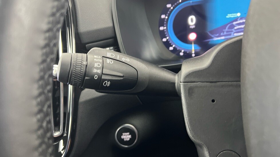 Used Volvo XC40 2024 for sale - 76055618: Photo 19