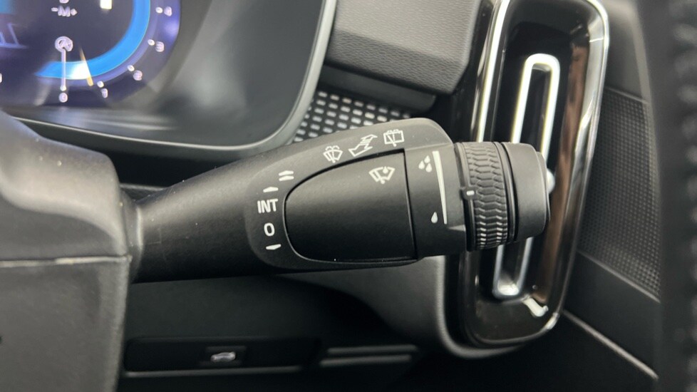 Used Volvo XC40 2024 for sale - 76055618: Photo 22