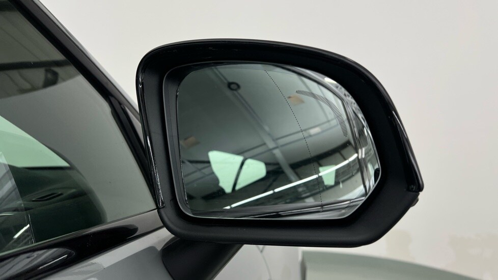 Used Volvo XC40 2024 for sale - 76055618: Photo 31