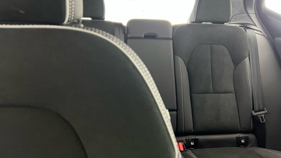 Used Volvo XC40 2024 for sale - 76055618: Photo 36