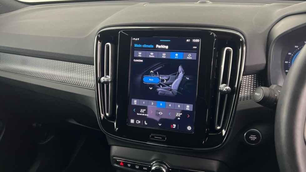 Used Volvo XC40 2024 for sale - 76055618: Photo 45