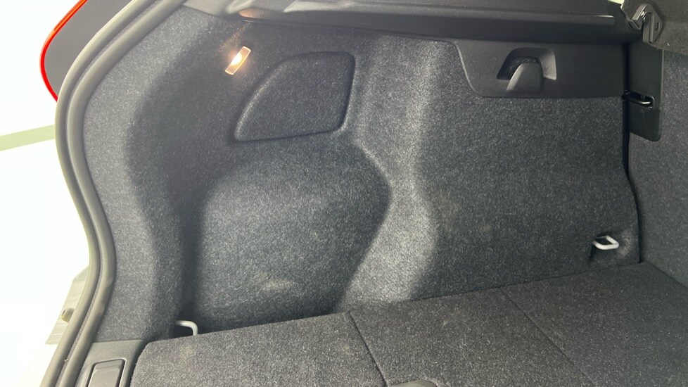 Used Volvo XC40 2024 for sale - 76055618: Photo 56