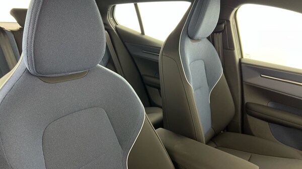 Used Volvo EX30 2025 for sale - 76018200: Photo 29