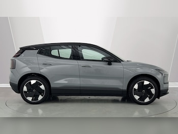 Used Volvo EX30 2025 for sale - 76018200: Photo 3