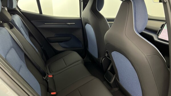 Used Volvo EX30 2025 for sale - 76018200: Photo 6