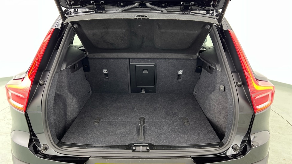 Used Volvo XC40 2024 for sale - 76519321: Photo 13