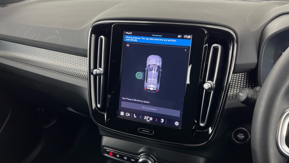 Used Volvo XC40 2024 for sale - 76519321: Photo 14