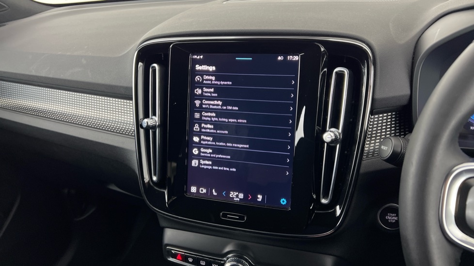 Used Volvo XC40 2024 for sale - 76519321: Photo 17