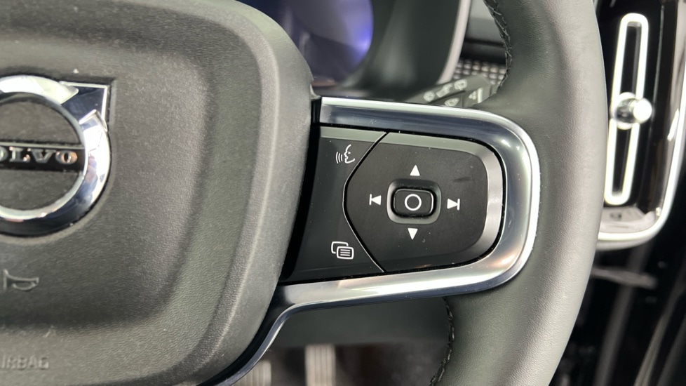 Used Volvo XC40 2024 for sale - 76519321: Photo 22