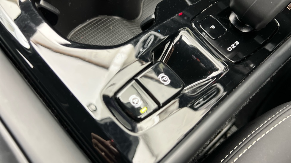 Used Volvo XC40 2024 for sale - 76519321: Photo 27