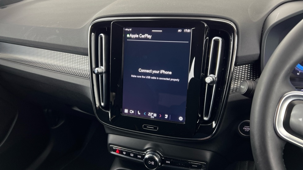 Used Volvo XC40 2024 for sale - 76519321: Photo 43