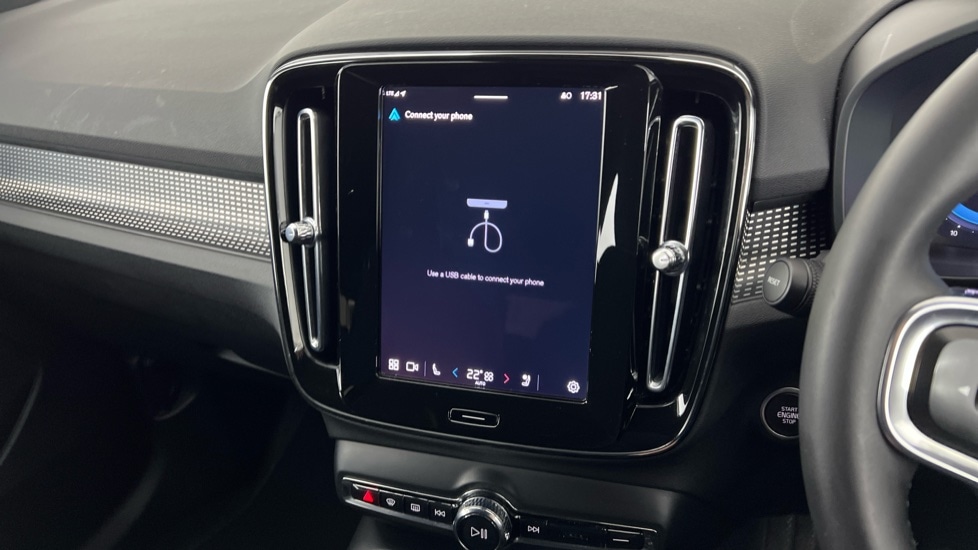 Used Volvo XC40 2024 for sale - 76519321: Photo 44