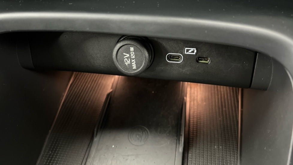 Used Volvo XC40 2024 for sale - 76519321: Photo 49