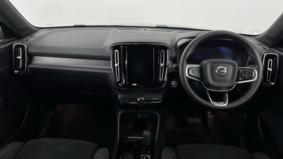 Used Volvo XC40 2024 for sale - 76519321: Photo 5