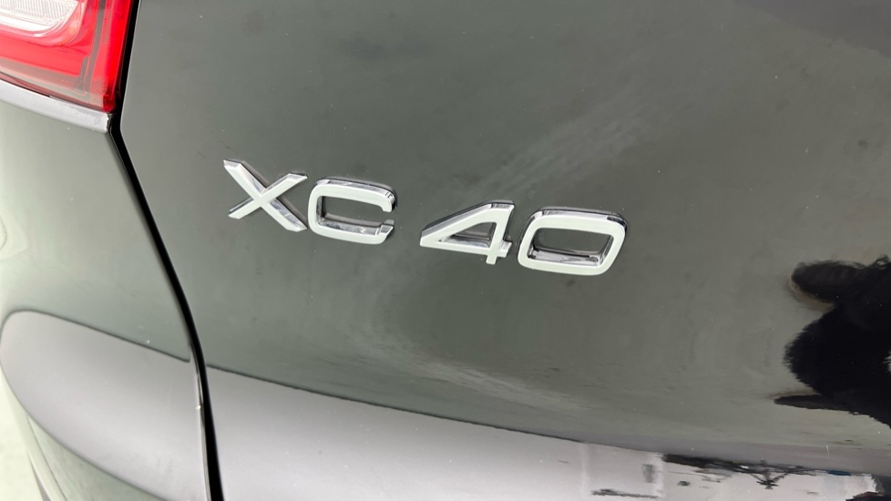 Used Volvo XC40 2024 for sale - 76519321: Photo 54