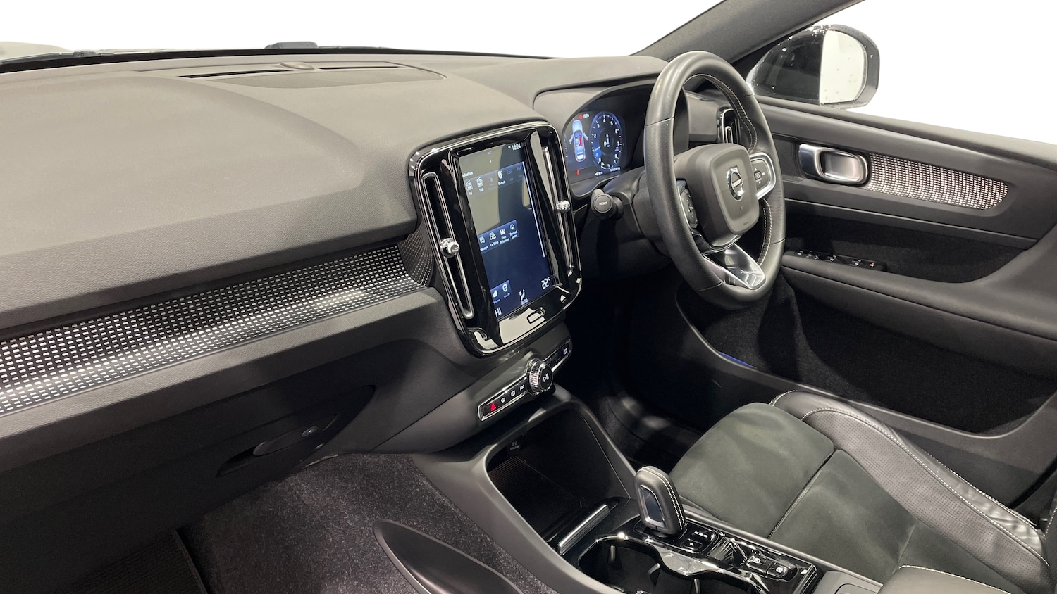 Used Volvo XC40 2020 for sale - 77927354: Photo 4