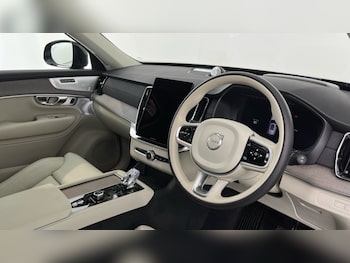 Used Volvo XC90 2025 for sale - 77261637: Photo