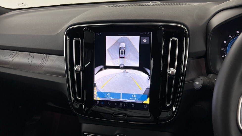 Used Volvo XC40 2024 for sale - 76098001: Photo 19