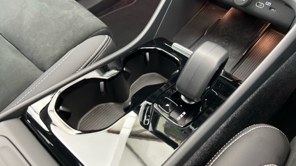 Used Volvo XC40 2024 for sale - 76098001: Photo 25